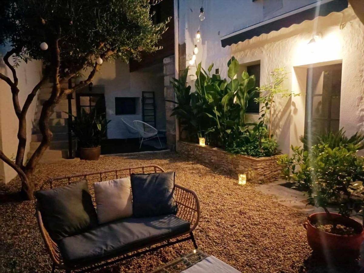 La Cachette Bed & Breakfast Aigues-Vives  Luaran gambar