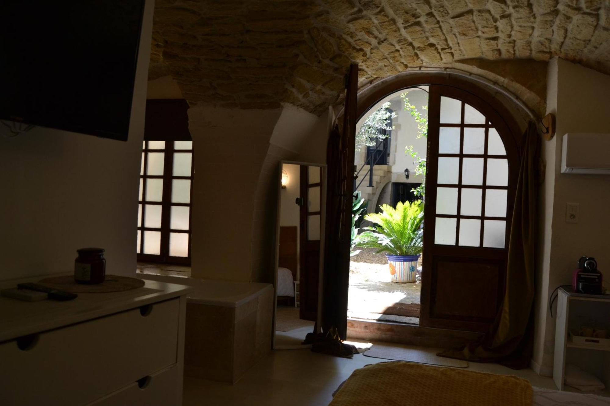 La Cachette Bed & Breakfast Aigues-Vives  Luaran gambar